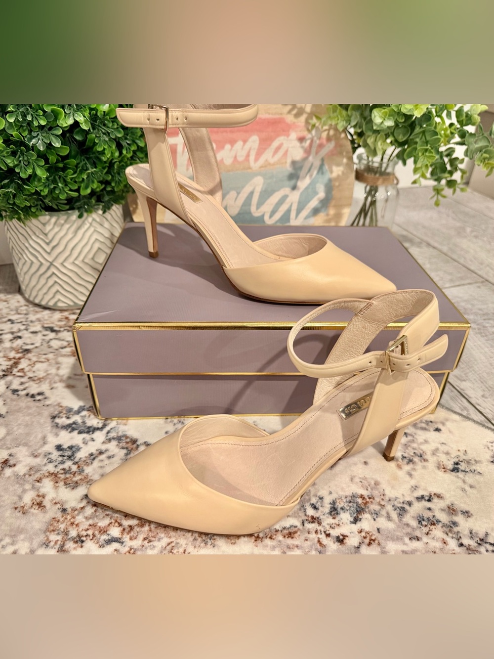 Louise et Cie Lo-Kota Nude Leather Heels 10M